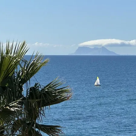 Gerenoveerd Diez: Groot Balkon & Zeezicht Apartment Estepona