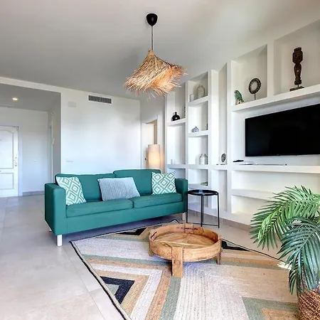 Diez In Spacious Balcony And Sea View 아파트 *