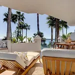 Diez In Spacious Balcony And Sea View * Estepona