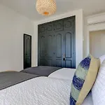 Apartment Diez In Spacious Balcony And Sea View Estepona