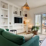 Apartment Diez In Spacious Balcony And Sea View Estepona