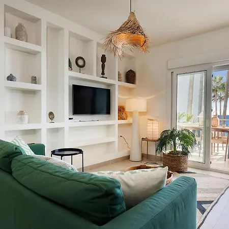 Апартаменти Diez In Spacious Balcony And Sea View Естепона