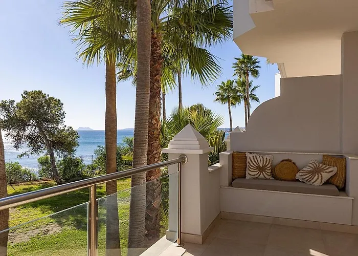 Apartment Diez In Spacious Balcony And Sea View