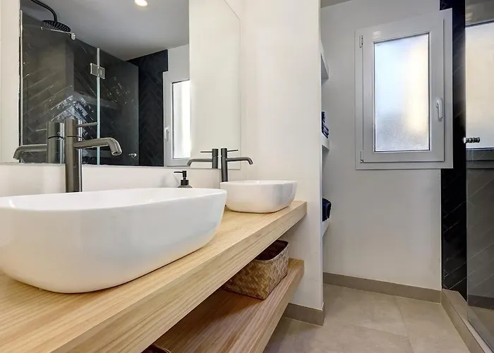 Apartment Diez In Spacious Balcony And Sea View Estepona