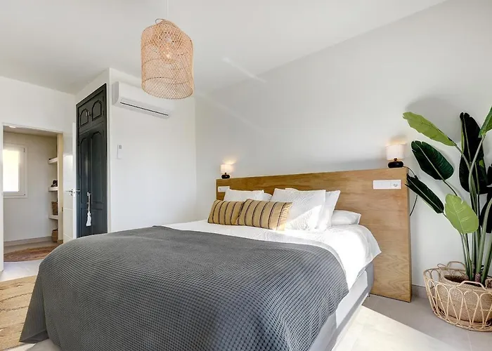 Diez In Spacious Balcony&sea View Apartamento Estepona